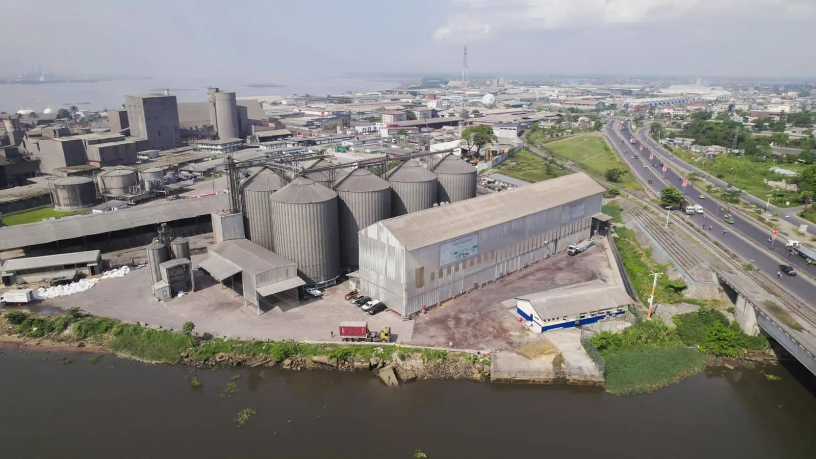 Vue aérienne des installations SCC-Cameroun